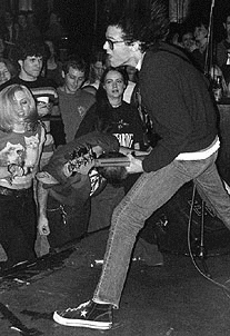 Muffs' Bassist Ronnie Barnett