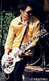 Zuckerbaby guitarist