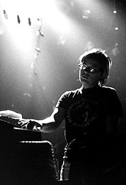 Dandy Warhols' keyboardist